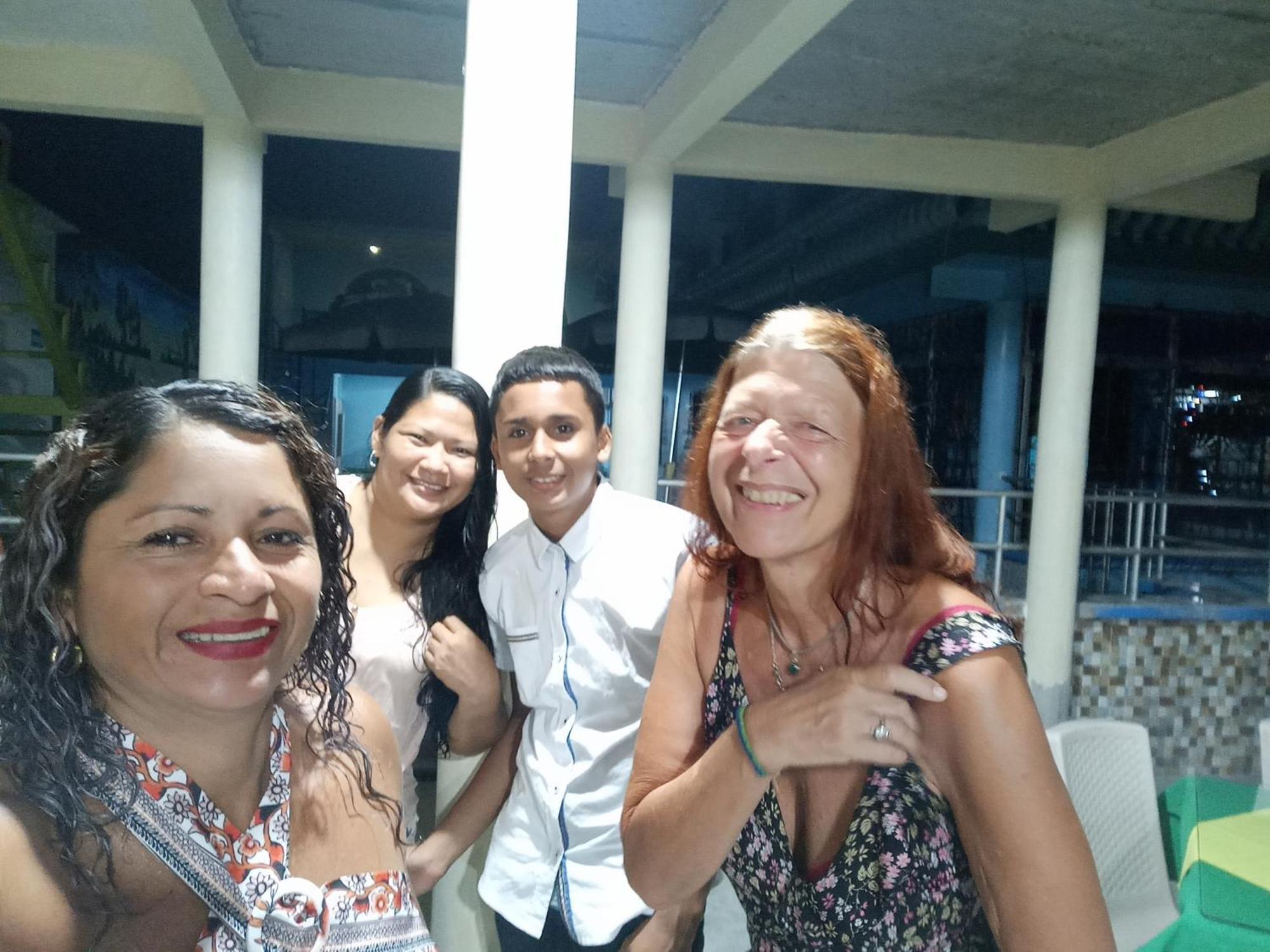 Hotel Alto Amazonas Leticia Eksteriør billede